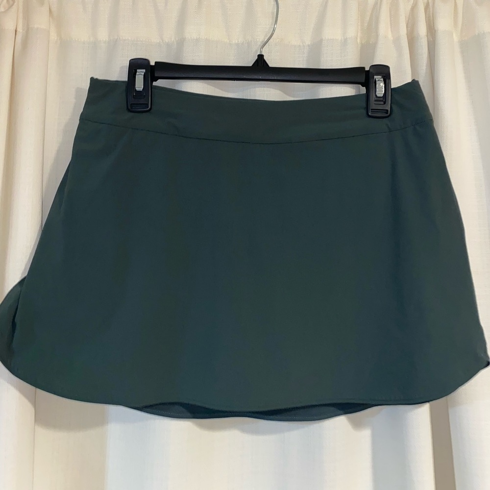 Outdoor voices exercise skort